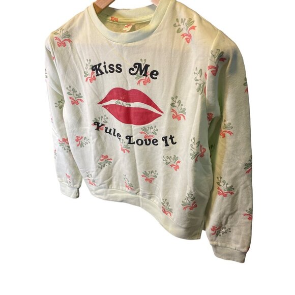 Holiday Time Light Green Kiss Me Yule Love It Graphic Sweatshirt SZ Medium - Picture 3 of 6